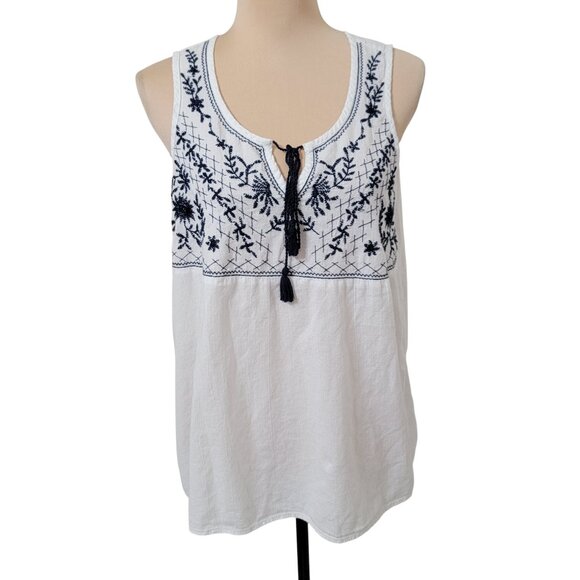 beachlunchlounge Tops - beachlunchlounge Size M White with Blue Embroidery Boho Sleeveless Top